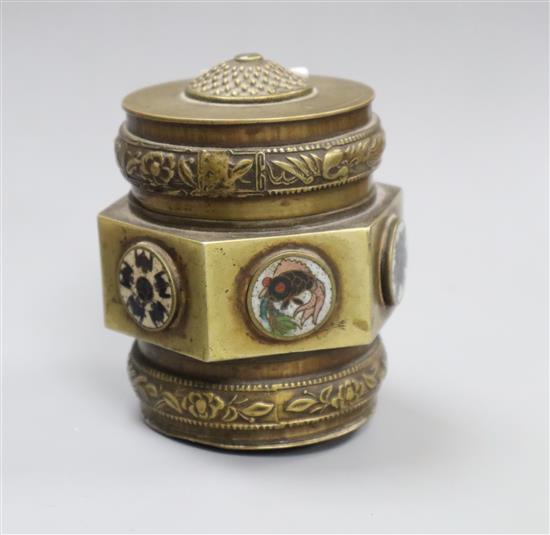 A Chinese brass and cloisonne enamel jar, early 20th century
